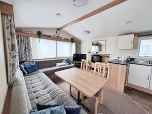 Photo 14- click for photo gallery